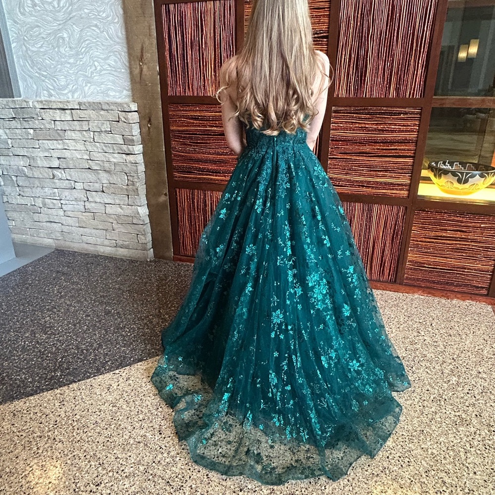 Blue Sleeveless Halter Prom Gown